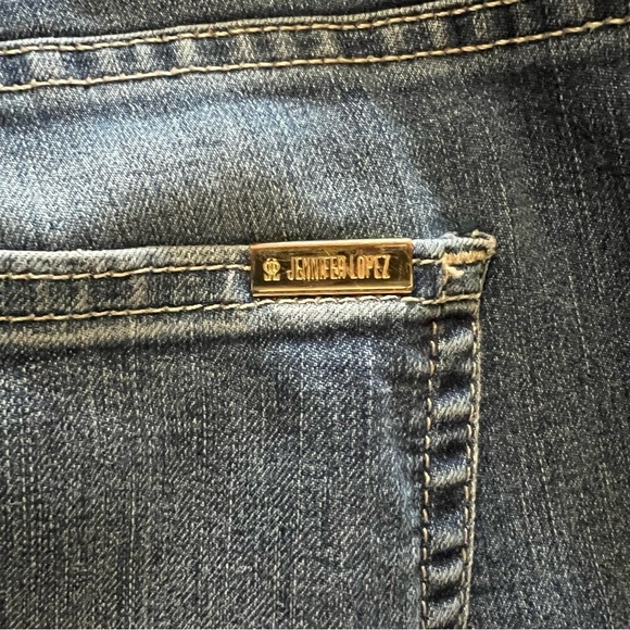 Jennifer Lopez Cropped Classic Blue Denim Jeans size 8 - Picture 9 of 9
